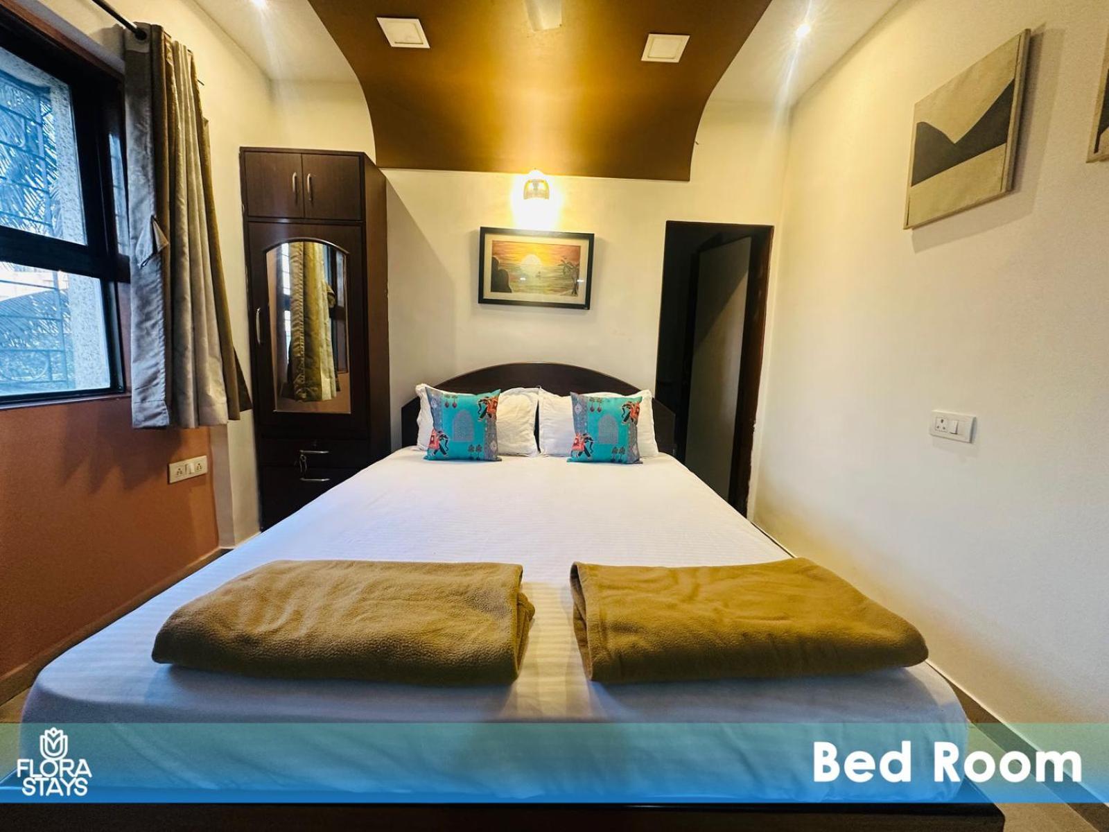Apartament 2 Bedroom Service Near Lnt Business Park Powai