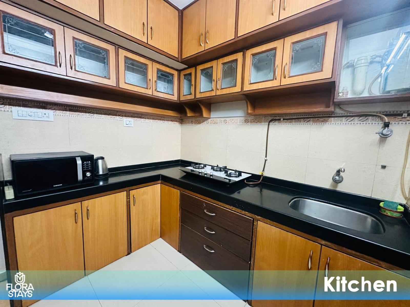 2 Bedroom Service Near Lnt Business Park Powai Apartament *
